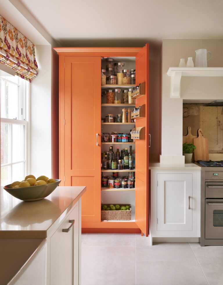 4-types-of-pantry-cabinet-larder-cupboard-Cosyhome-Building-Industry-Limited-Cosyhome-cabinet-1-1